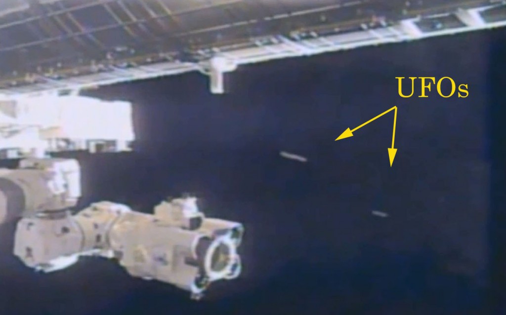 2 UFOs near ISS